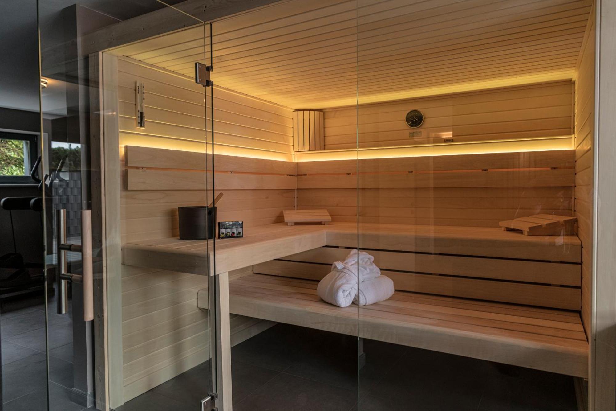 Wellness House Oase Spa Mit Whirlpool Timmendorfer Strand Exterior foto